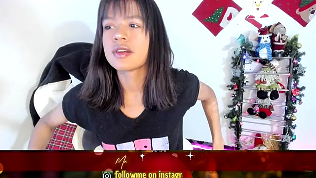 meganthompsonn22 online show from December 16, 2025, 1:54 am