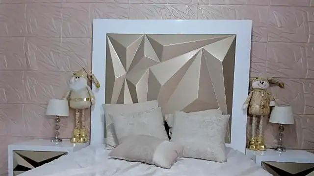 Snapshot of PassionMacoll chatting on December 14, 2024, 6:30 pm PassionMacoll online show from December 14, 2024, 6:30 pm