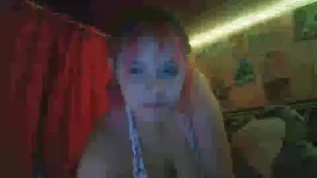 Snapshot of mixie_cute chatting on March 19, 2025, 4:36 am mixie cute online show from March 19, 2025, 4:36 am