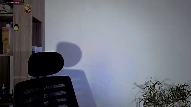 cameron cum online show from October 23, 2025, 11:09 am