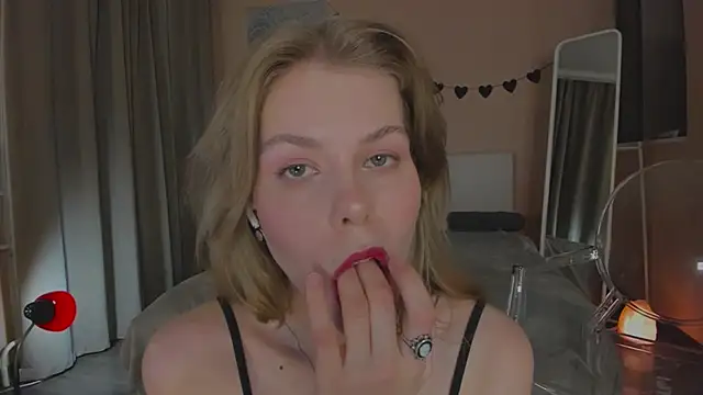 ass latte online show from November 7, 2025, 5:07 am