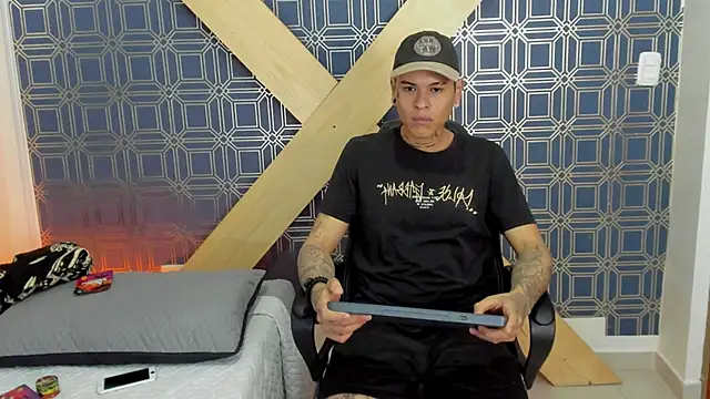 Snapshot of jamesinked_ chatting on January 9, 2025, 3:44 pm jamesinked online show from January 9, 2025, 3:44 pm