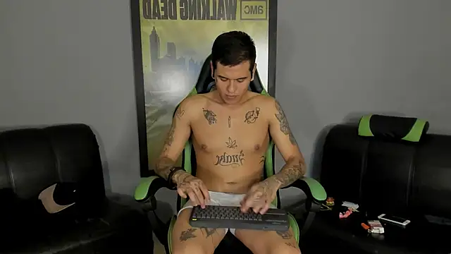Snapshot of jamesinked_ chatting on February 15, 2025, 5:19 am jamesinked online show from February 15, 2025, 5:19 am