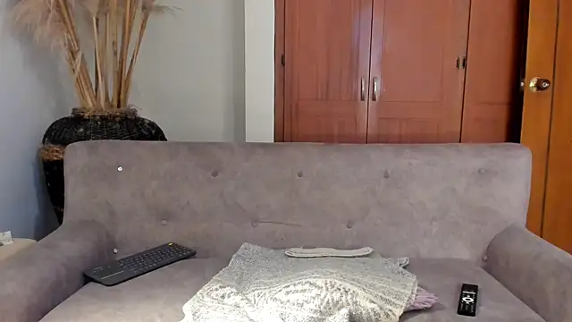 jamesinked  online show from December 19, 2025, 7:54 pm