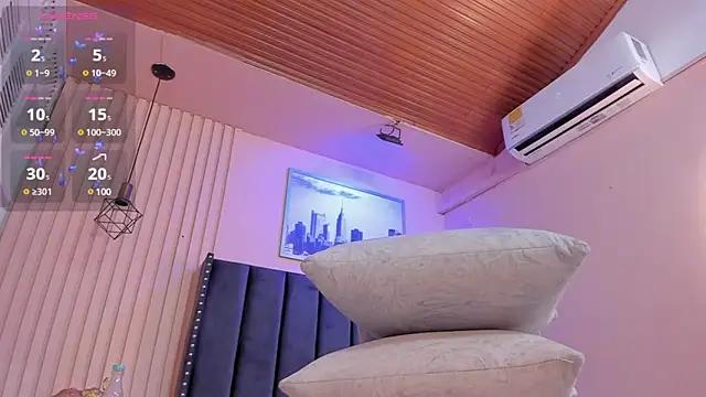 viiolett lee online show from March 9, 2025, 12:00 am