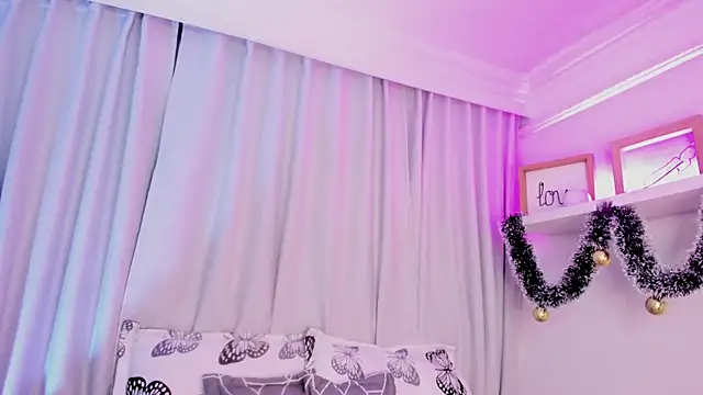 susyy7 online show from December 21, 2025, 7:43 pm