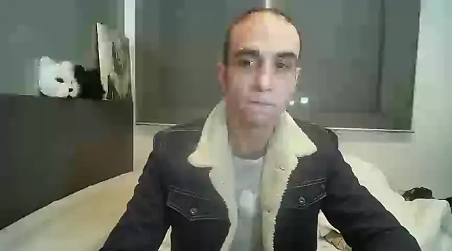 Snapshot of Lepetitmarcel chatting on March 12, 2025, 3:18 pm Lepetitmarcel online show from March 12, 2025, 3:18 pm