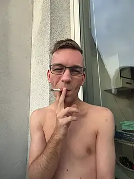 nickdtr online show from July 14, 2026, 4:39 am