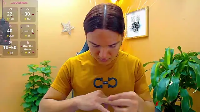 aslyhernandez 7 online show from March 14, 2025, 3:36 pm