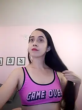 Snapshot of sophie_pazz chatting on December 4, 2025, 12:58 pm sophie pazz online show from December 4, 2025, 12:58 pm