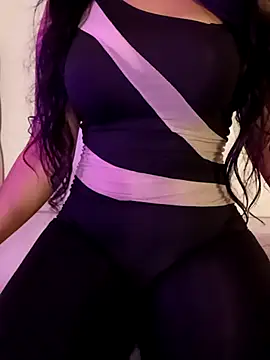 Almas Queen online show from October 8, 2025, 9:01 pm