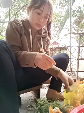 Fuckmehard2xx online show from November 12, 2025, 4:35 am