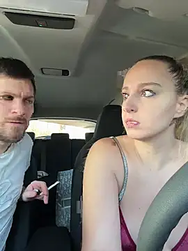 Snapshot of thats_lou chatting on January 19, 2025, 1:44 pm thats lou online show from January 19, 2025, 1:44 pm