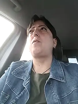 Snapshot of larylary6969 chatting on October 23, 2025, 9:19 am larylary6969 online show from October 23, 2025, 9:19 am