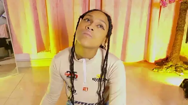 Elith noa online show from January 16, 2026, 10:14 pm