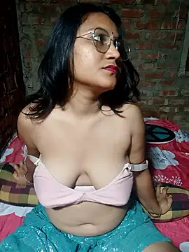 Cuterinki online show from April 17, 2026, 8:12 pm