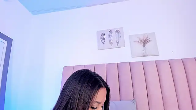 mariaa fernanda online show from June 4, 2026, 11:38 am
