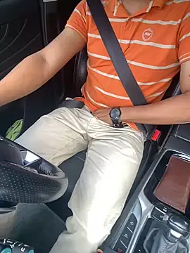 Snapshot of YoBody755 chatting on October 13, 2025, 9:09 am YoBody755 online show from October 13, 2025, 9:09 am