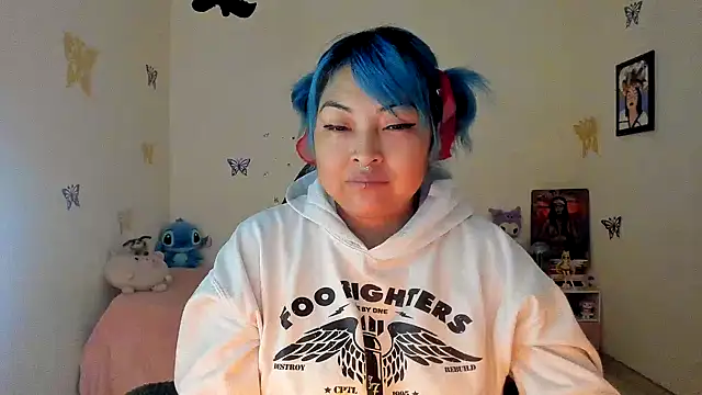 Shaddycute  online show from October 3, 2025, 12:57 pm