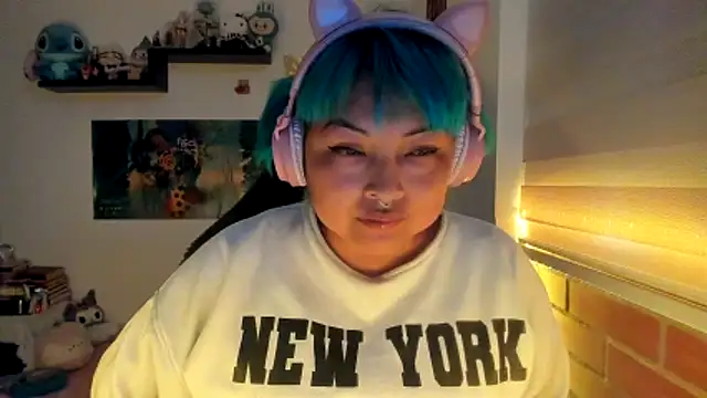 Shaddycute  online show from January 31, 2026, 7:11 pm