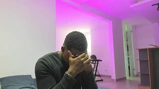 Troykhalil online show from December 20, 2025, 9:44 pm