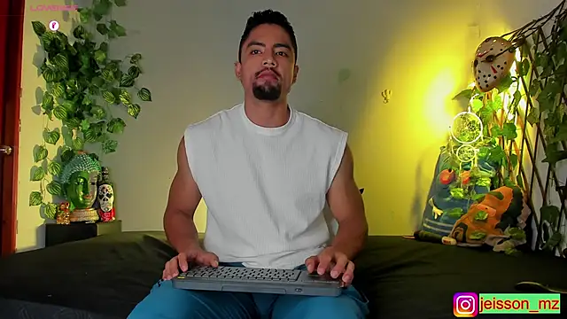 Snapshot of Jaxxon_ chatting on January 15, 2025, 10:27 am Jaxxon online show from January 15, 2025, 10:27 am