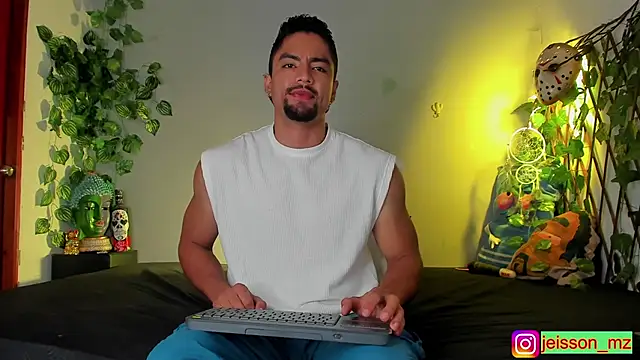 Snapshot of Jaxxon_ chatting on January 15, 2025, 1:31 pm Jaxxon online show from January 15, 2025, 1:31 pm