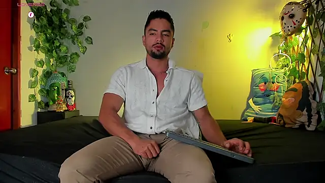 Snapshot of Jaxxon_ chatting on January 25, 2025, 10:50 pm Jaxxon online show from January 25, 2025, 10:50 pm