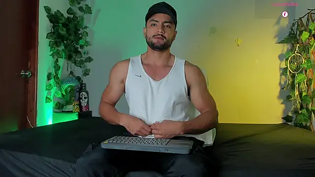 Snapshot of Jaxxon_ chatting on March 6, 2025, 4:17 pm Jaxxon online show from March 6, 2025, 4:17 pm