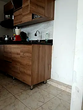 Snapshot of LEIRIS_Y_FRED_01 chatting on October 15, 2025, 1:44 pm LEIRIS Y FRED 01 online show from October 15, 2025, 1:44 pm