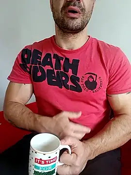 Snapshot of LEIRIS_Y_FRED_01 chatting on October 16, 2025, 1:12 pm LEIRIS Y FRED 01 online show from October 16, 2025, 1:12 pm