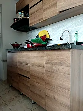 Snapshot of LEIRIS_Y_FRED_01 chatting on October 18, 2025, 1:23 pm LEIRIS Y FRED 01 online show from October 18, 2025, 1:23 pm