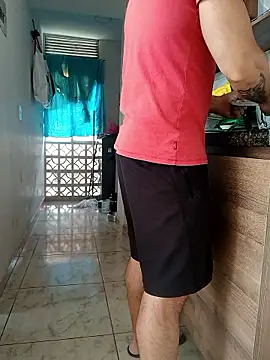 Snapshot of LEIRIS_Y_FRED_01 chatting on October 22, 2025, 1:55 pm LEIRIS Y FRED 01 online show from October 22, 2025, 1:55 pm