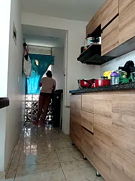 Snapshot of LEIRIS_Y_FRED_01 chatting on November 2, 2025, 2:08 pm LEIRIS Y FRED 01 online show from November 2, 2025, 2:08 pm