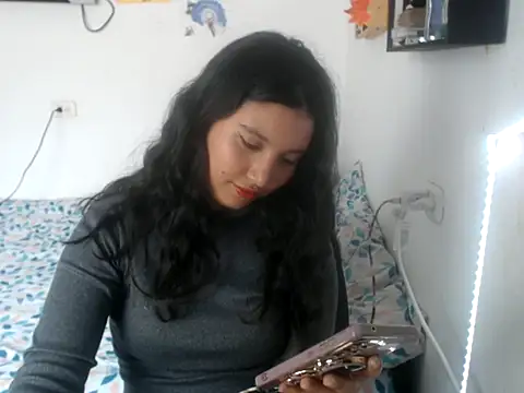 Snapshot of HannaKlein chatting on September 22, 2025, 5:59 pm HannaKlein online show from September 22, 2025, 5:59 pm