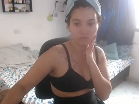 HannaKlein online show from January 14, 2026, 1:50 pm