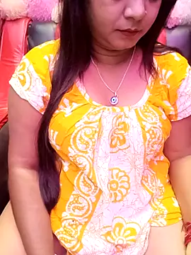 ella mariya online show from October 17, 2025, 2:04 am