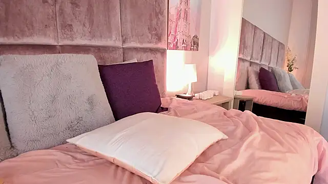 Salomesimos1 online show from March 15, 2025, 8:26 am