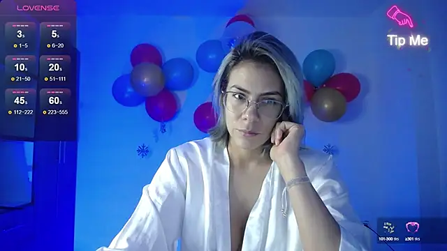 candydowson1 online show from December 17, 2024, 10:34 am