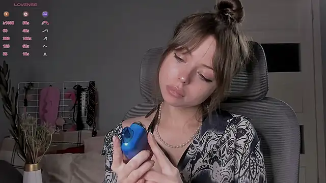 Snapshot of hype_meal_home chatting on October 25, 2025, 8:03 pm hype meal home online show from October 25, 2025, 8:03 pm