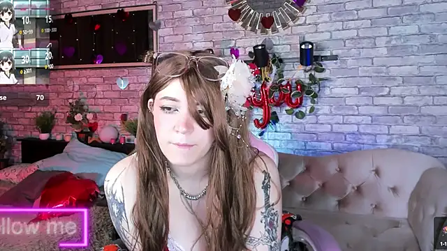 Alex Howell online show from February 7, 2025, 3:12 am