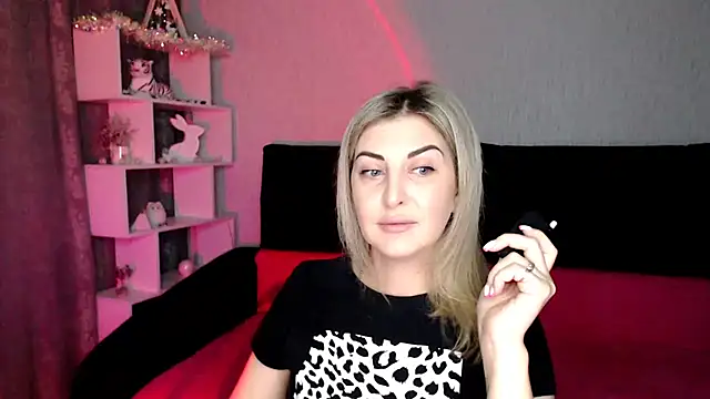 Snapshot of Amelia_Harper chatting on December 18, 2024, 2:17 pm Amelia Harper online show from December 18, 2024, 2:17 pm