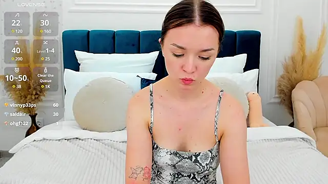 Snapshot of VirginOlly chatting on February 20, 2025, 7:41 pm VirginOlly online show from February 20, 2025, 7:41 pm