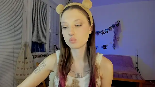 Jenny darling love online show from January 8, 2025, 6:52 pm