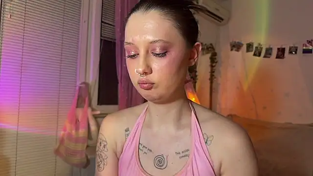 Snapshot of Jenny_darling_love chatting on July 14, 2026, 8:58 pm Jenny darling love online show from July 14, 2026, 8:58 pm