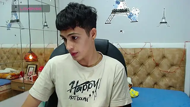 Snapshot of SkinnyBoy_ chatting on January 16, 2025, 3:24 pm SkinnyBoy online show from January 16, 2025, 3:24 pm