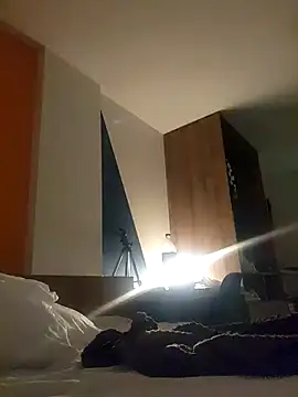 Jhonyblack 1 online show from March 4, 2026, 10:43 am