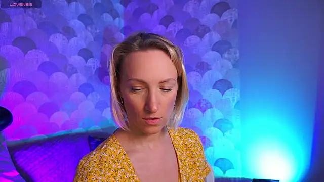 UmaTruewoman online show from January 7, 2025, 5:54 am