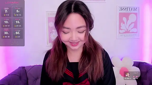 Snapshot of Fluffy_Rose chatting on March 4, 2025, 8:24 am Fluffy Rose online show from March 4, 2025, 8:24 am