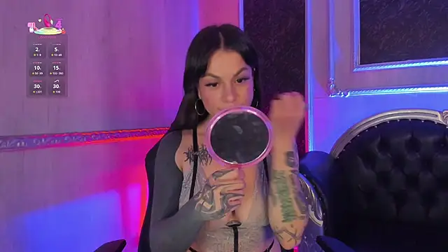 MeganDraco  online show from May 25, 2026, 1:06 pm